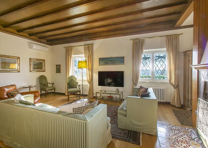 Garden Hill Villa Roma