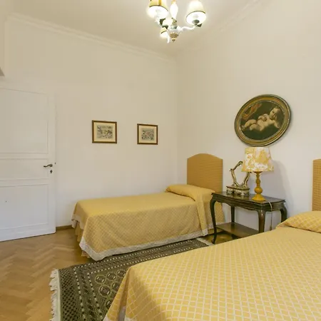 Garden Hill * Roma